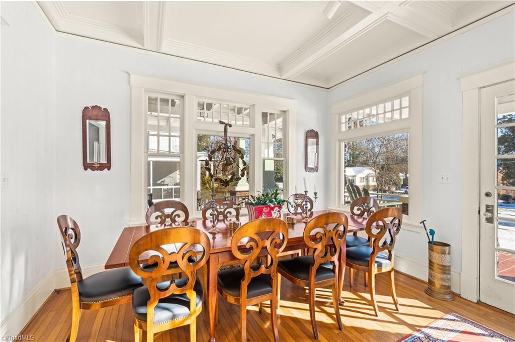 630 Colonial Drive High Point, NC 27262 - Photo 11 of 37