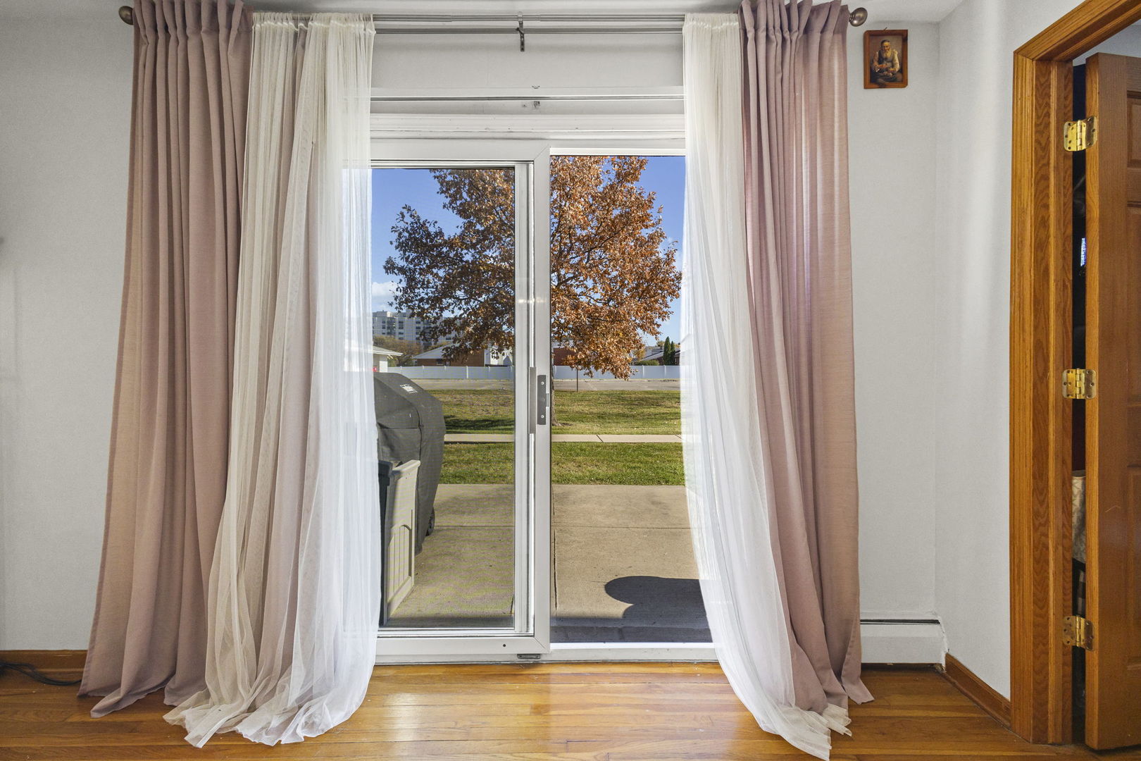 9561 Dee Road, Unit 1D Des Plaines, IL 60016 - Photo 14 of 15 a view of a front door