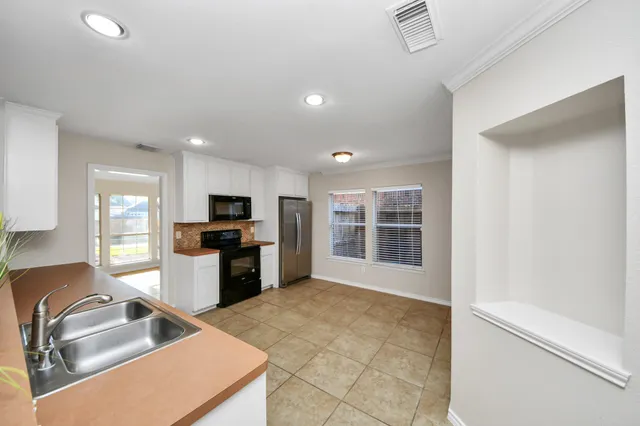 $2,500 | 1903 Ryansbrook Lane, Spring, TX 77386