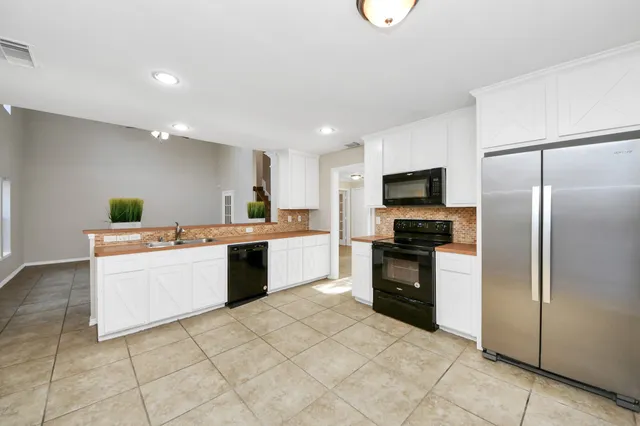 $2,500 | 1903 Ryansbrook Lane, Spring, TX 77386