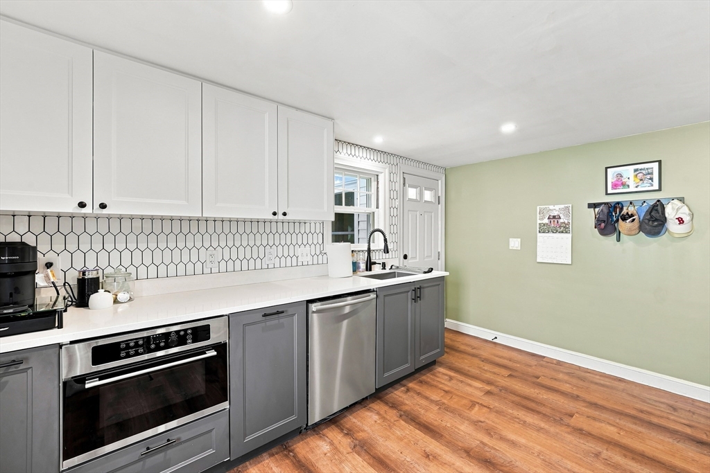 5 Chandler Road Salem, MA 01970 - Photo 9 of 42 Gallery Image 9