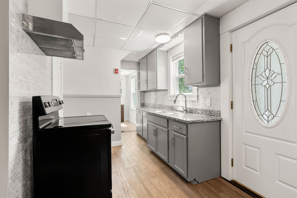 13 Highland Road Middleton, MA 01949 - Photo 8 of 26