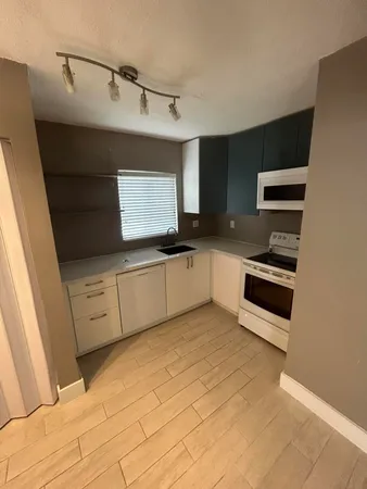 $2,745 | 2004 Southwest 131st Place, Miami, FL 33175