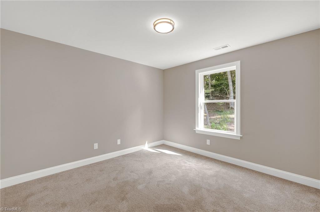 3805 Hobbs Road Greensboro, NC 27410 - Photo 21 of 32