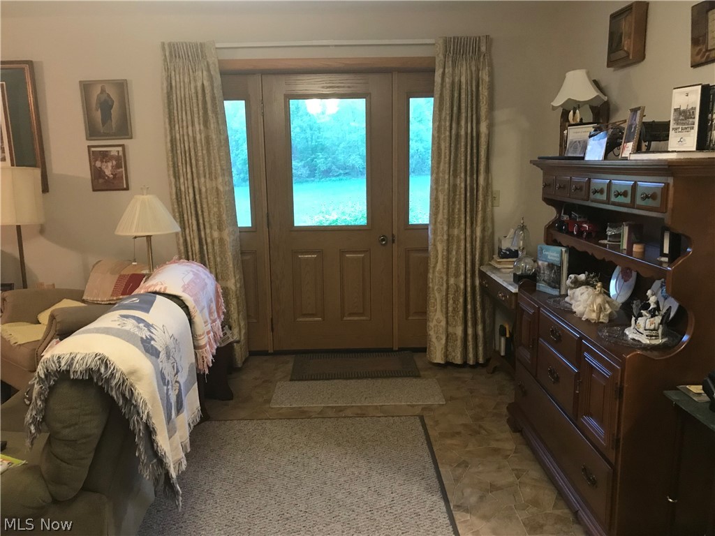 3127 Canary Road Southeast Dennison, OH 44621 - Photo 11 of 23