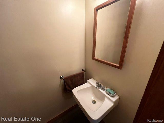 4845 Arrowhead Road West Bloomfield, MI 48323 - Photo 33 of 74 Gallery Image 33