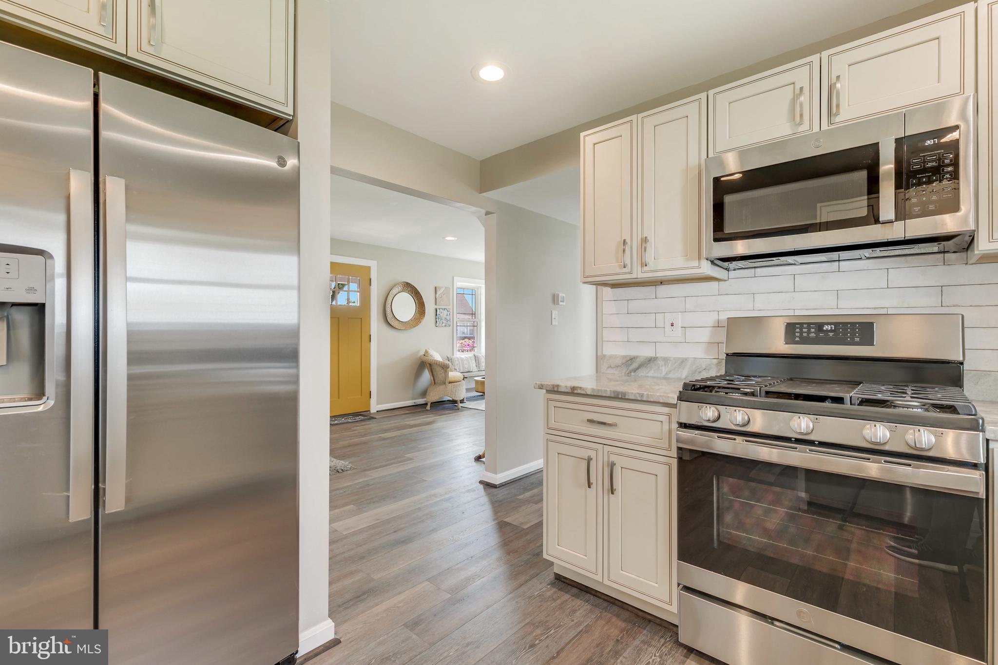 3148 Baybriar Road Baltimore, MD 21222 - Photo 14 of 39
