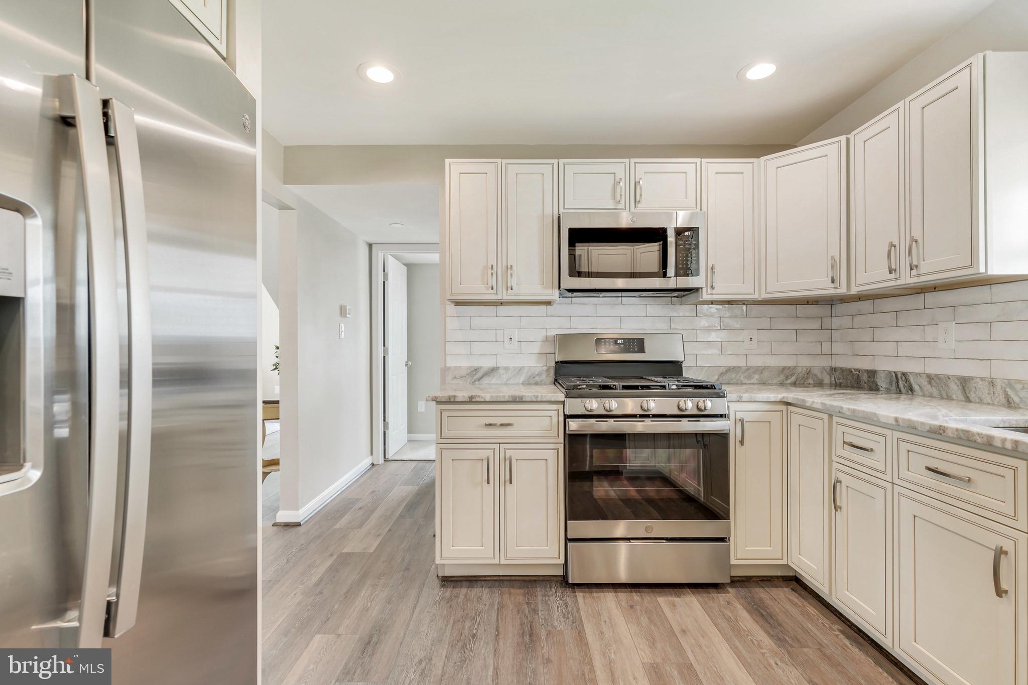 3148 Baybriar Road Baltimore, MD 21222 - Photo 16 of 39