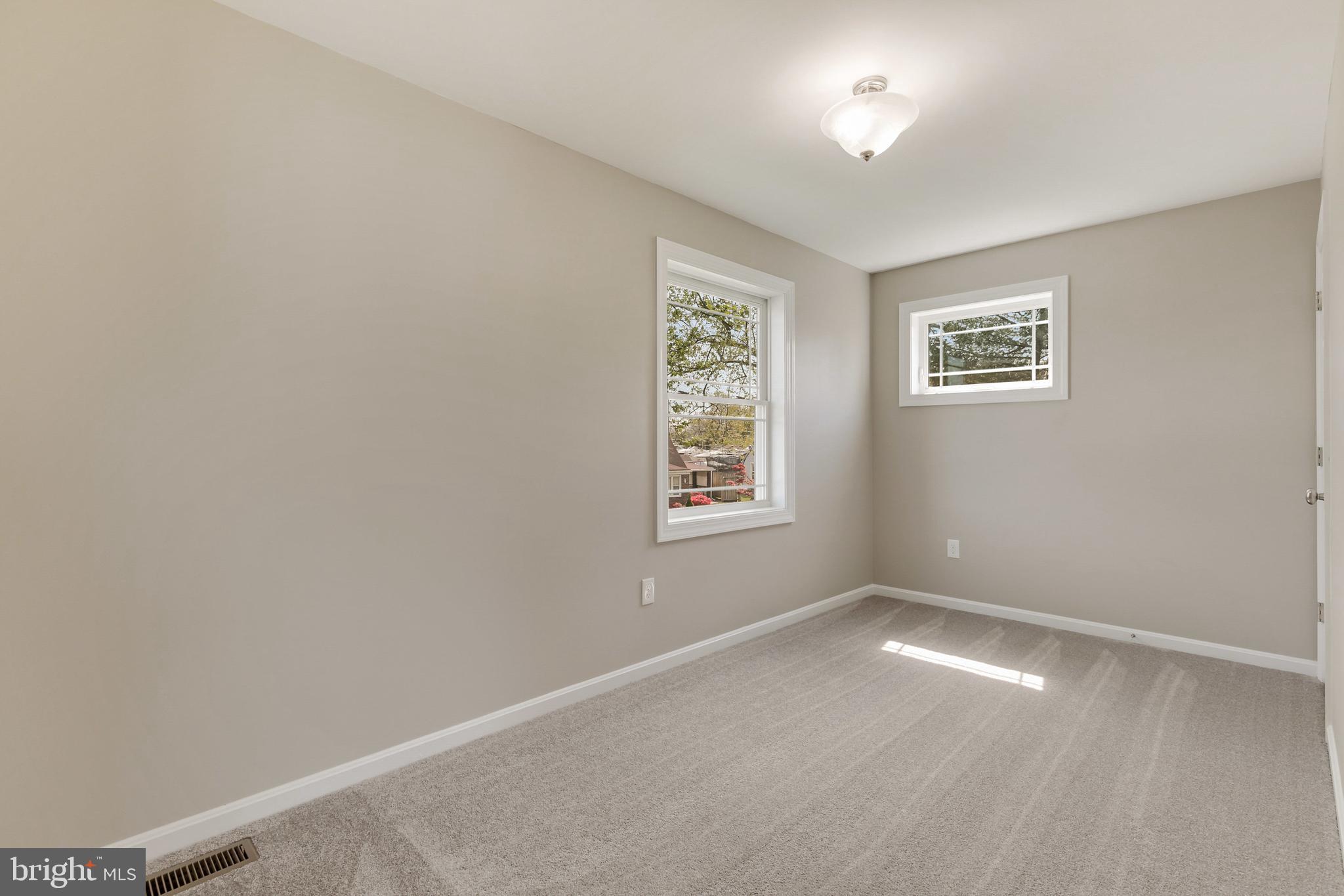 3148 Baybriar Road Baltimore, MD 21222 - Photo 24 of 39