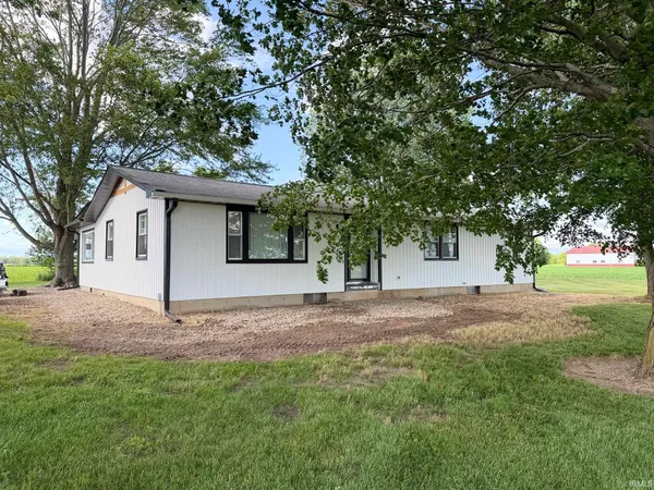 $325,000 | 6740 East 700 North, Rochester, IN 46975