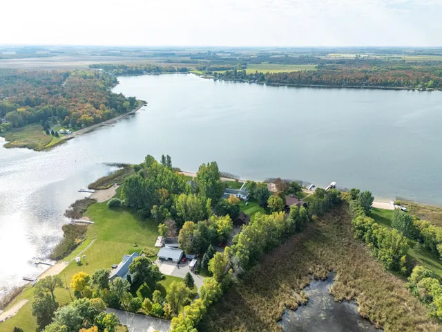 $439,000 | 19538 North Union Drive, Erskine, MN 56535