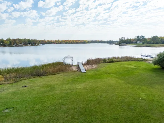 $439,000 | 19538 North Union Drive, Erskine, MN 56535