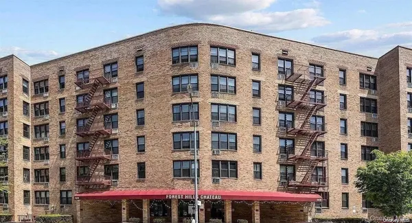 $234,888 | 58-03 Calloway Street, Unit 4JJ | South Corona