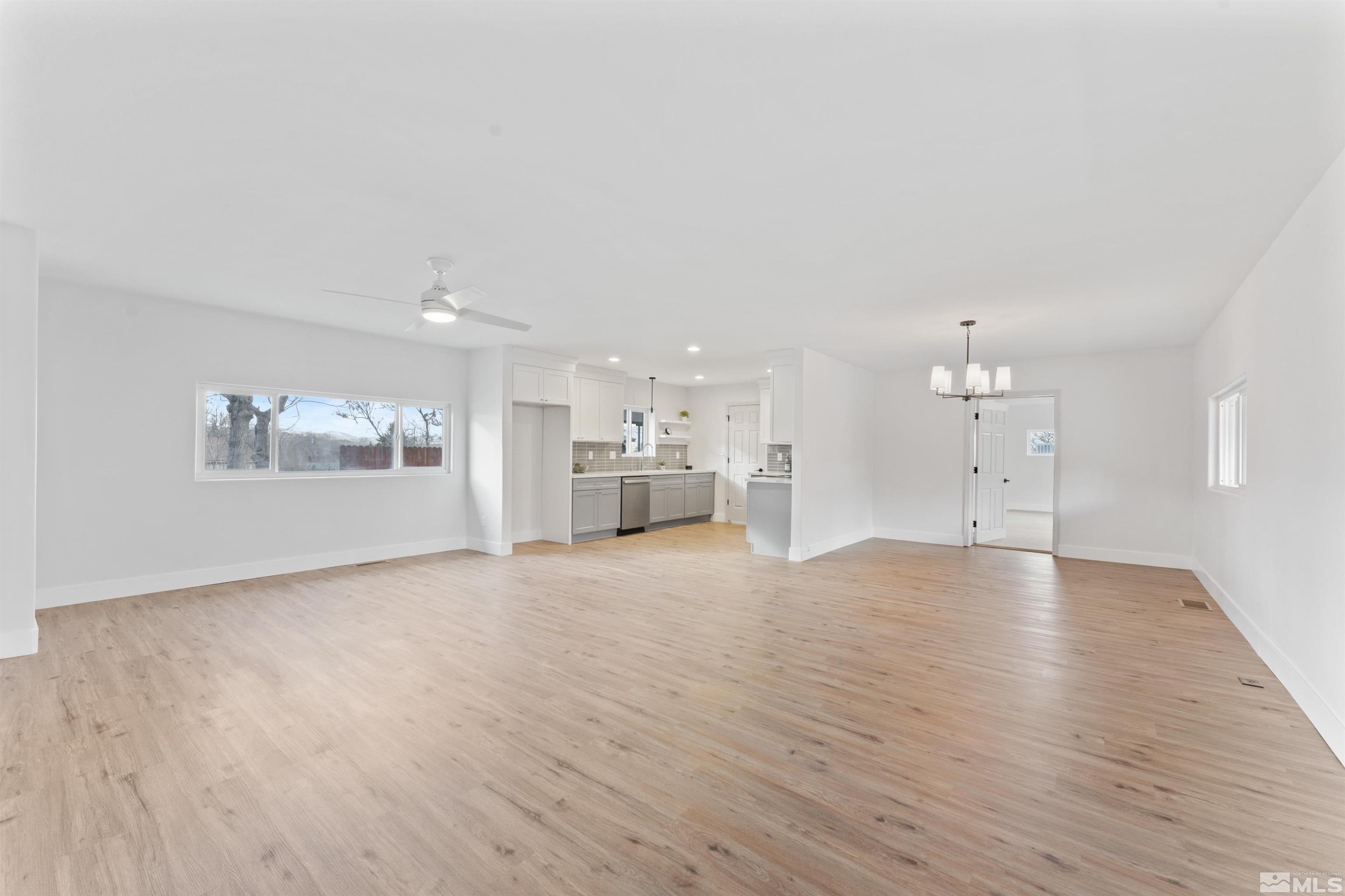 8940 Artesian Way Reno, NV 89506 - Photo 4 of 39 Photo 4