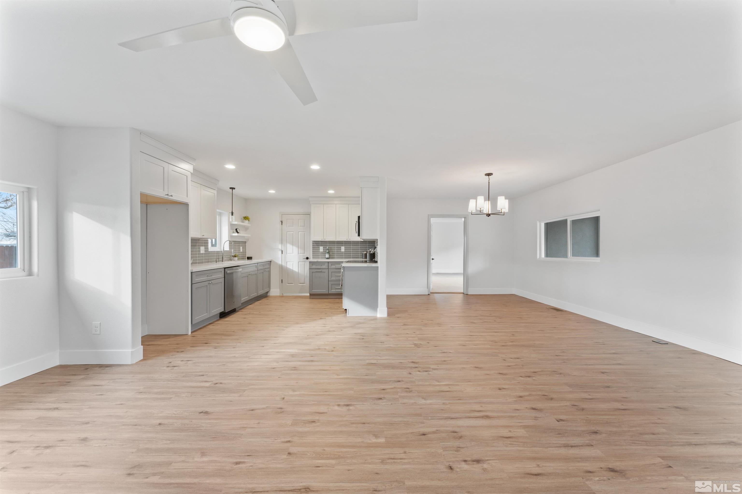 8940 Artesian Way Reno, NV 89506 - Photo 7 of 39 Photo 7