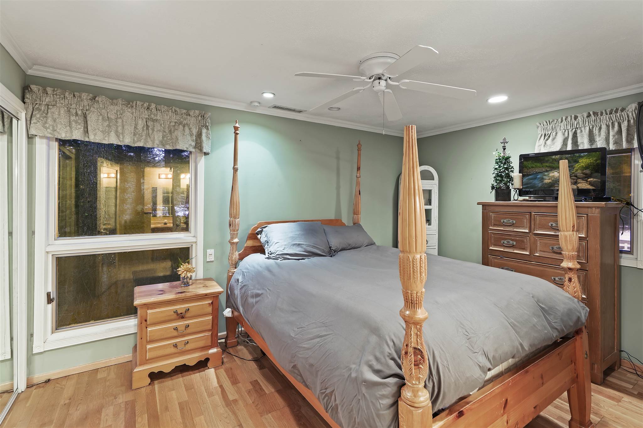 3874 Hemlock Road Loon Lake, WA 99148 - Photo 17 of 32 Gallery Image 17