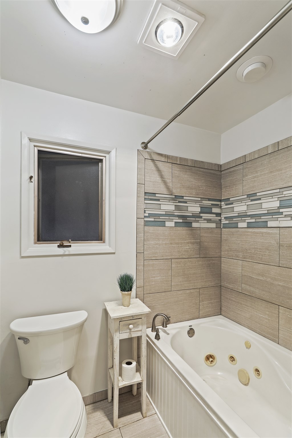 3874 Hemlock Road Loon Lake, WA 99148 - Photo 19 of 32 Gallery Image 19