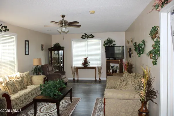 $269,500 | 609 Ashley Drive, Hampton, SC 29924