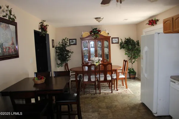 $269,500 | 609 Ashley Drive, Hampton, SC 29924