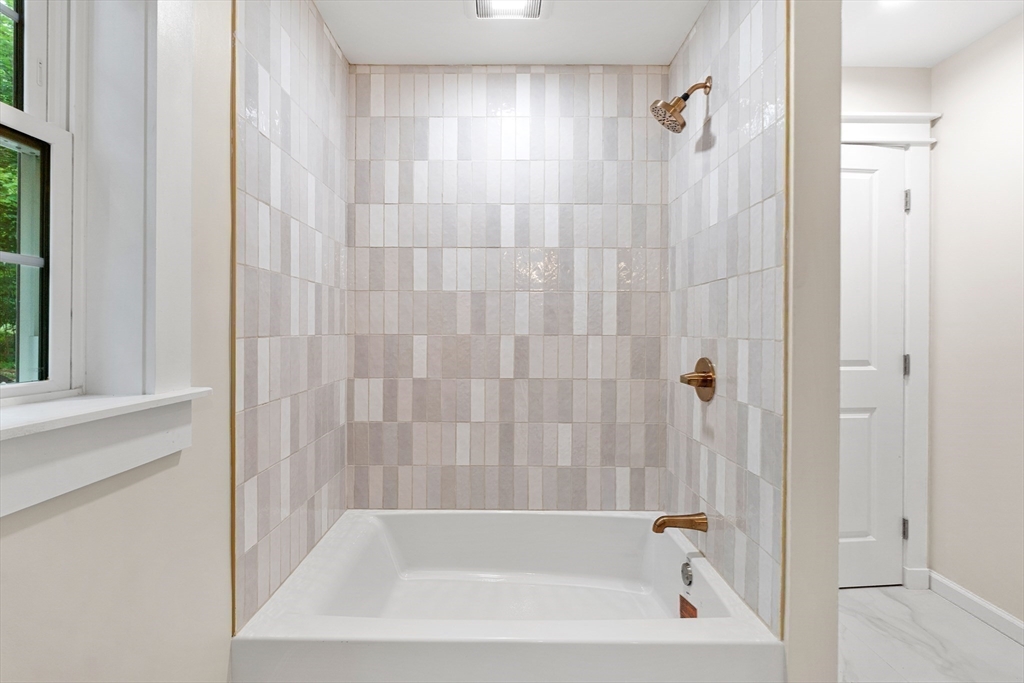 48 Island Road Lunenburg, MA 01462 - Photo 19 of 27 Gallery Image 19