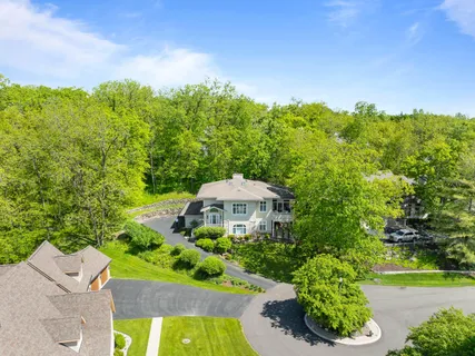 $1,029,900 | 1066 Edinborough Court, Geneva, WI 53147