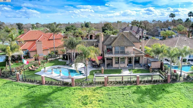 $1,699,000 | 1310 Hampton Court, Discovery Bay, CA 94505