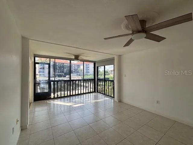 $2,395 | 1802 Mariner Drive, Unit 31, Tarpon Springs, FL 34689