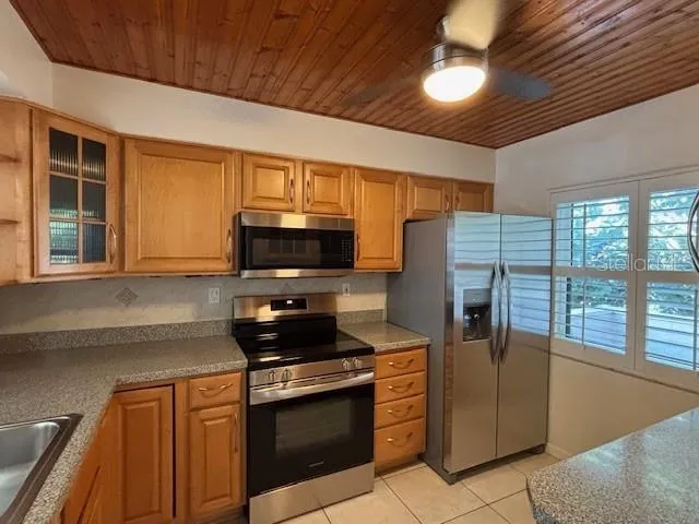 $2,395 | 1802 Mariner Drive, Unit 31, Tarpon Springs, FL 34689