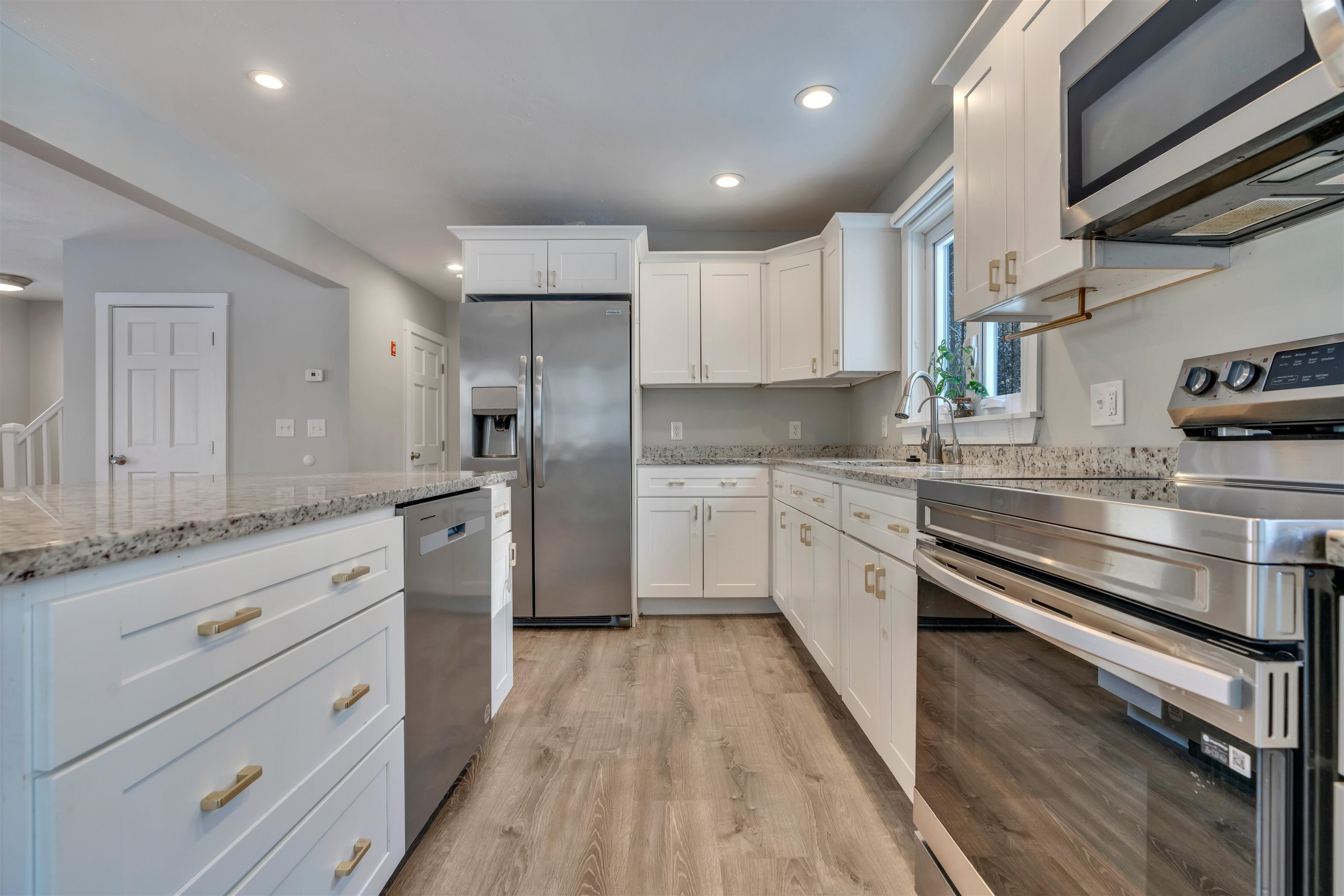 24 Nute Road, Unit B Madbury, NH 03823 - Photo 5 of 39