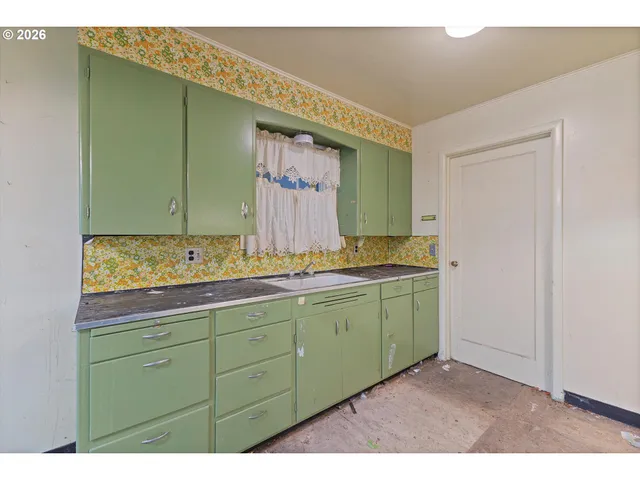 $390,000 | 20294 Neil Street, St. Paul, OR 97137