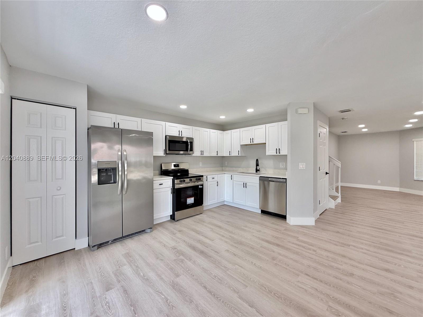 9612 Lily Bank Court Riviera Beach, FL 33407 - Photo 6 of 39