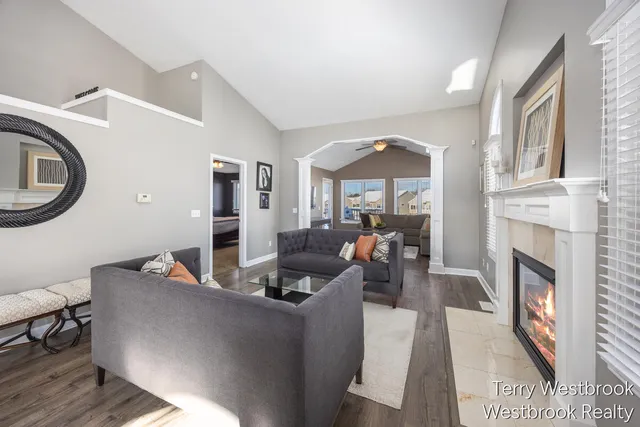 $495,000 | 2546 Highridge Lane Southeast, Grand Rapids, MI 49546