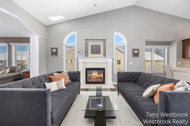 $495,000 | 2546 Highridge Lane Southeast, Grand Rapids, MI 49546