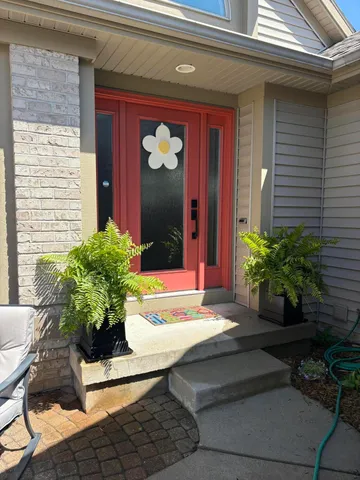 $495,000 | 2546 Highridge Lane Southeast, Grand Rapids, MI 49546