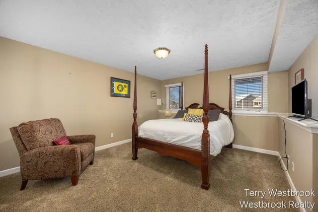 $495,000 | 2546 Highridge Lane Southeast, Grand Rapids, MI 49546