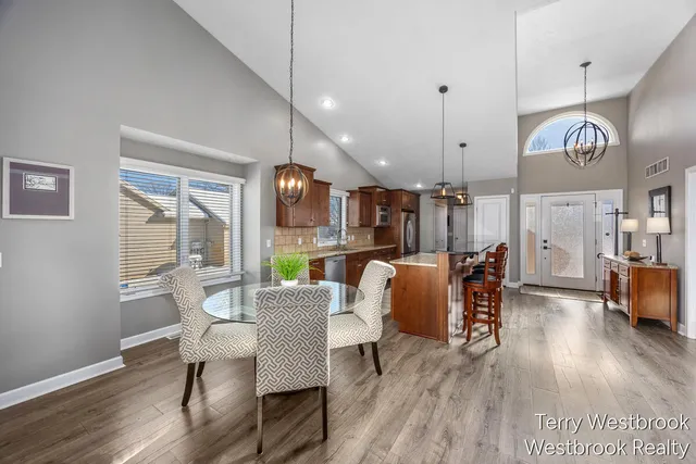 $495,000 | 2546 Highridge Lane Southeast, Grand Rapids, MI 49546