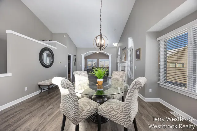 $495,000 | 2546 Highridge Lane Southeast, Grand Rapids, MI 49546