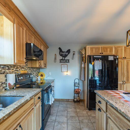 619 Auburn Road Turner, ME 04282 - Photo 17 of 56 Kitchen