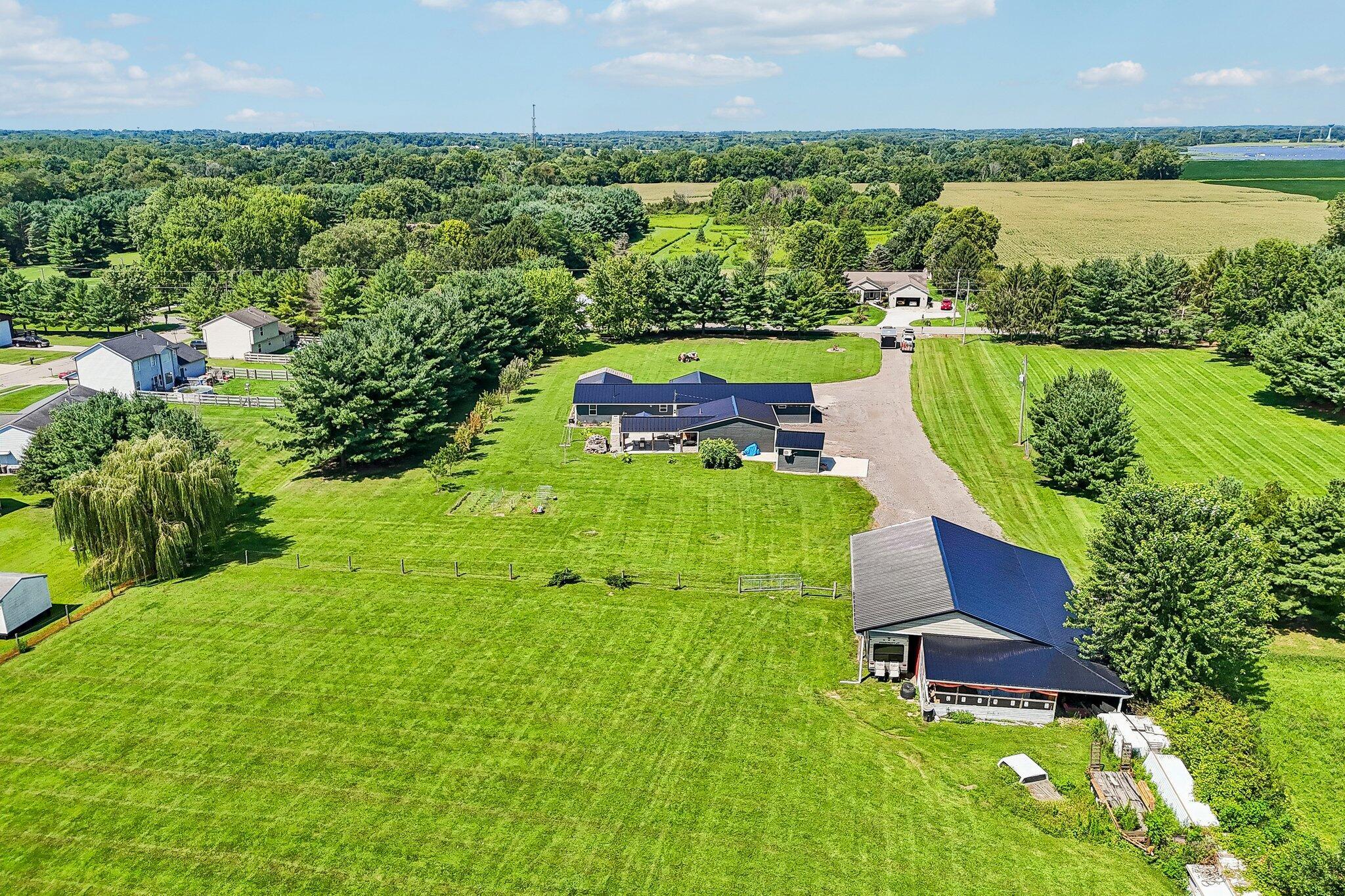 8103 York Road Southwest Pataskala, OH 43062 - Photo 76 of 92 Drone