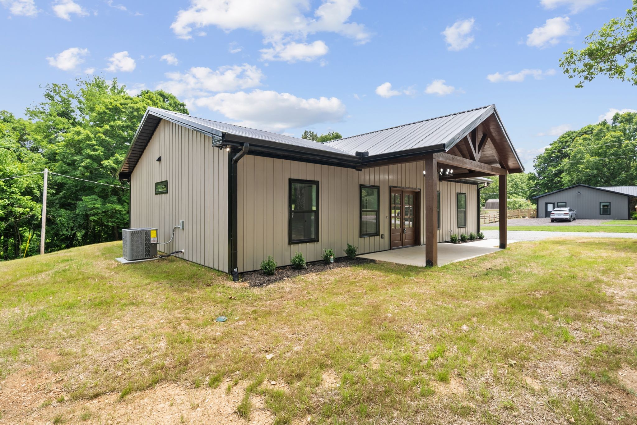 701 Oak Grove Road Goodspring, TN 38460 - Photo 3 of 28