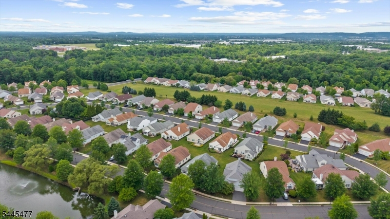 79 Renaissance Boulevard Somerset, NJ 08873 - Photo 19 of 26