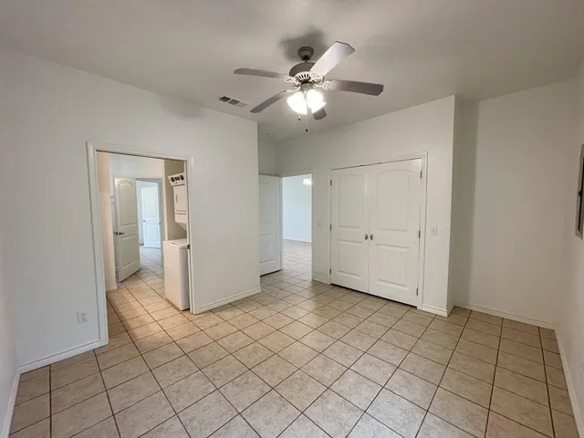 a view of a livingroom with closet