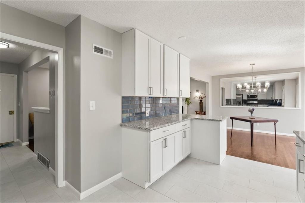 4309 Grandview Road Kansas City, MO 64137 - Photo 7 of 34