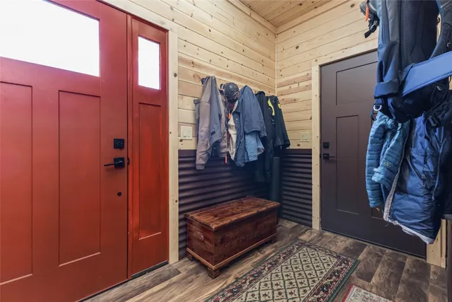 $3,950,000 | 32350 Los Ranchos Road, Oak Creek, CO 80467