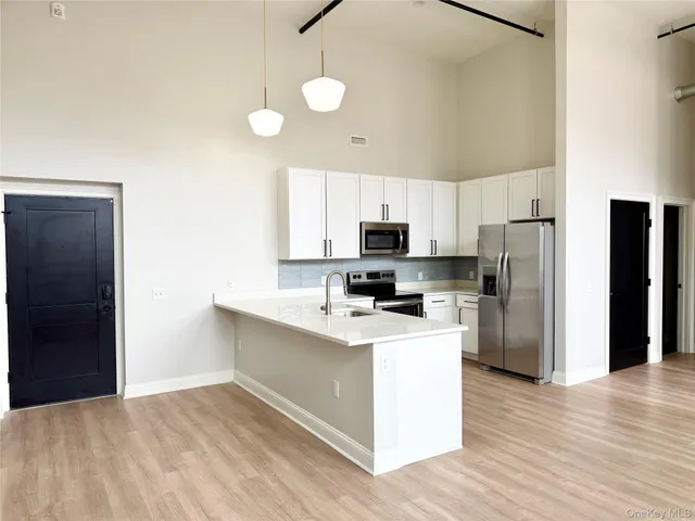 $3,310 | 17 Anya Court, Unit 301, Poughkeepsie, NY 12603