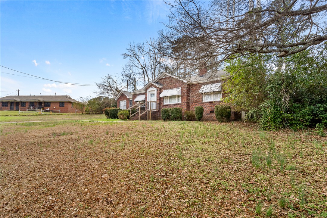 113 Brookside Circle Belton, SC 29627 - Photo 2 of 34