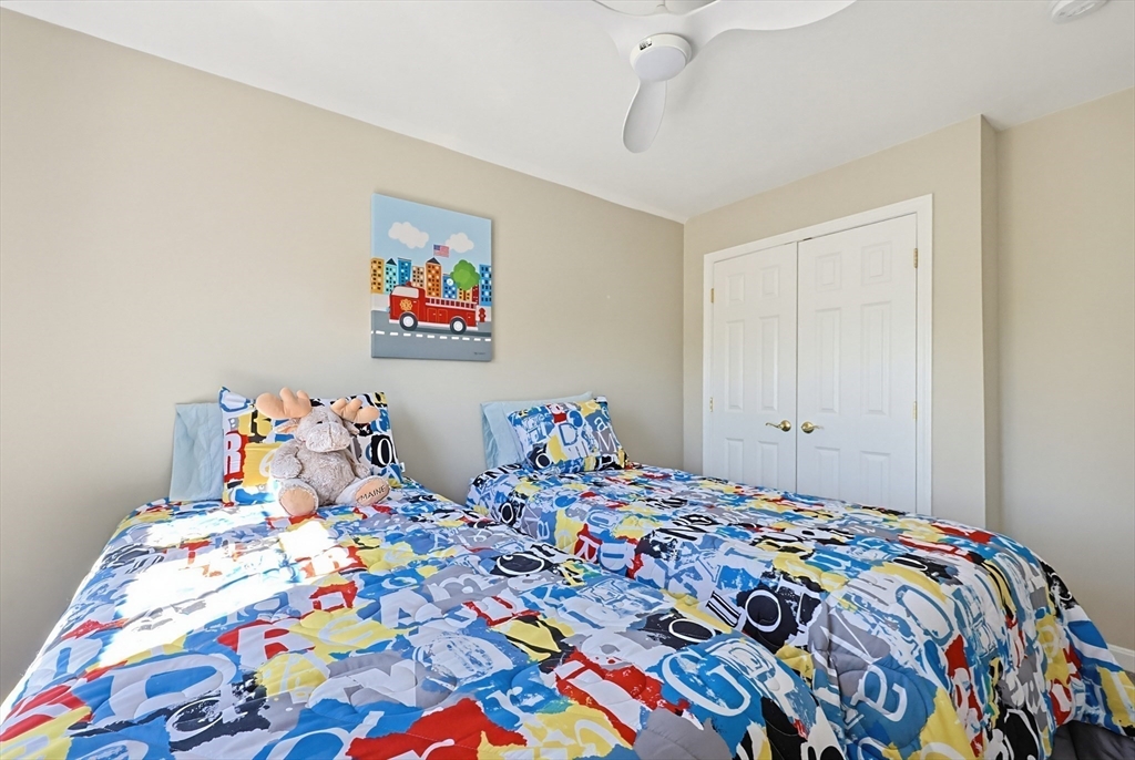 27 Country Hill Road, Unit 27 Holden, MA 01522 - Photo 32 of 38