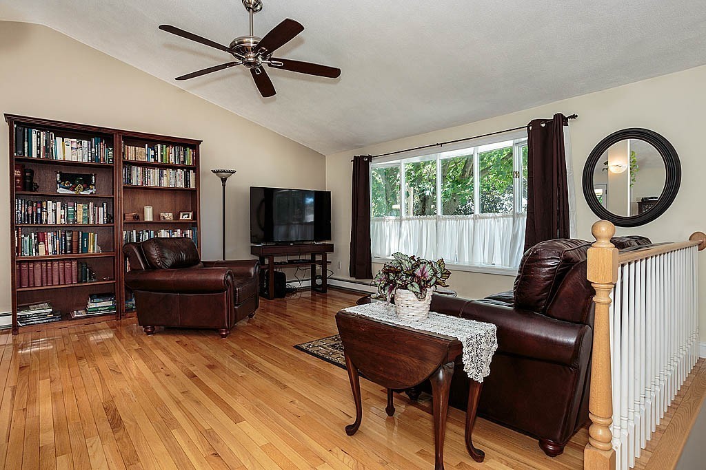 25 Riverside Drive Reading, MA 01867 - Photo 16 of 29 Gallery Image 16