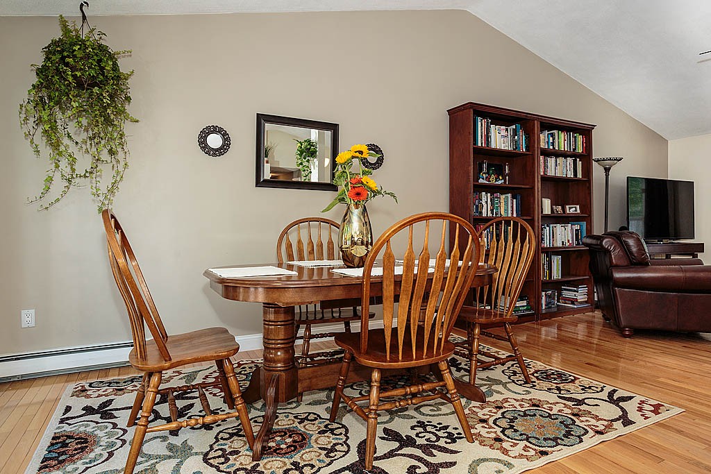 25 Riverside Drive Reading, MA 01867 - Photo 17 of 29 Gallery Image 17