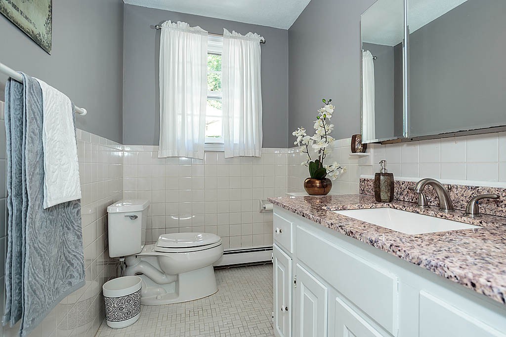 25 Riverside Drive Reading, MA 01867 - Photo 19 of 29 Gallery Image 19